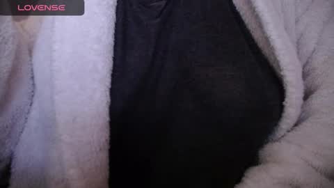 lenagolden online show from 10-30-25, 01:34