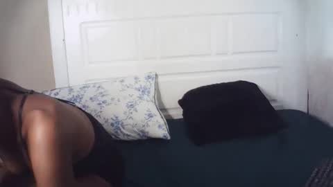 Snapshot of lenah6 chatting on 02-21-26, 11:11 lenah6 online show from 02-21-26, 11:11