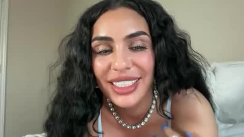 Lena Luxe online show from 04-16-26, 10:12