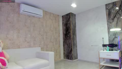 Snapshot of lenathompson chatting on 11-27-25, 02:02 Lenathompson online show from 11-27-25, 02:02