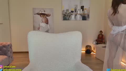 Snapshot of lenna_godess chatting on 03-26-26, 07:36 Lenna Goddess online show from 03-26-26, 07:36