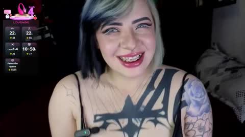 Snapshot of lennablack_ chatting on 10-24-25, 04:36 Lenna online show from 10-24-25, 04:36