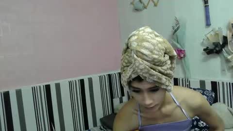 Snapshot of lennonxshit chatting on 01-03-25, 07:38 JANE online show from 01-03-25, 07:38