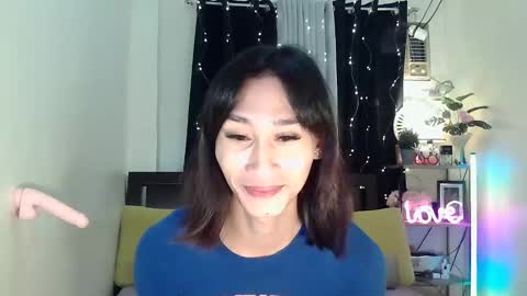 Snapshot of lennonxshit chatting on 01-04-25, 12:05 JANE online show from 01-04-25, 12:05