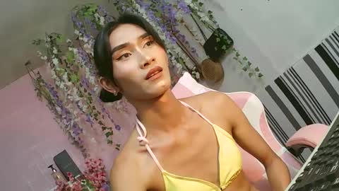 Snapshot of lennonxshit chatting on 03-03-25, 10:20 JANE online show from 03-03-25, 10:20