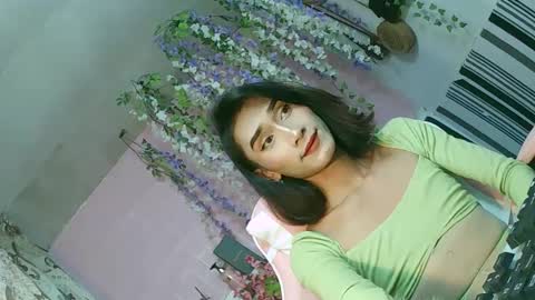 Snapshot of lennonxshit chatting on 03-05-25, 04:46 JANE online show from 03-05-25, 04:46