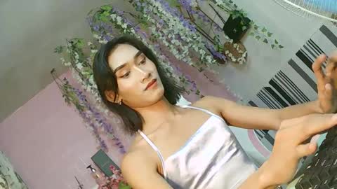 Snapshot of lennonxshit chatting on 03-06-25, 10:26 JANE online show from 03-06-25, 10:26