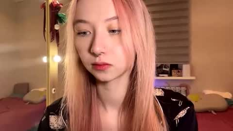 Snapshot of lenorehandelsman chatting on 02-14-26, 01:08 Tagami online show from 02-14-26, 01:08