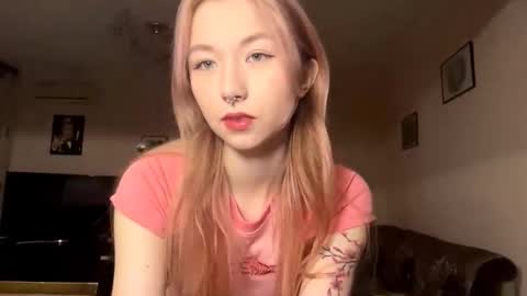 Snapshot of lenorehandelsman chatting on 03-24-26, 11:26 Tagami online show from 03-24-26, 11:26