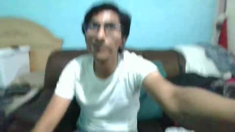 Snapshot of leo0m3d1n4 chatting on 05-07-26, 01:33 Leonel Rodrigo rod online show from 05-07-26, 01:33