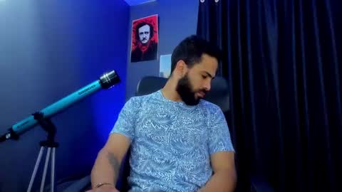 Leo  Diaz online show from 12-22-24, 06:37