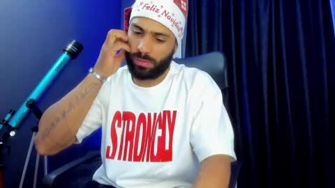 Leo  Diaz online show from 12-26-24, 02:22