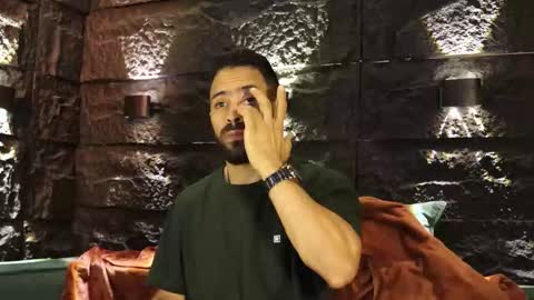 Leo  Diaz online show from 10-18-25, 12:24