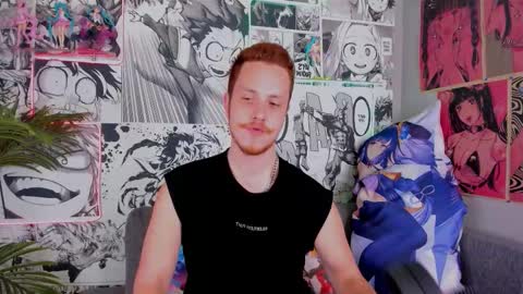 Snapshot of leo_mooree chatting on 10-15-25, 03:45 Leo online show from 10-15-25, 03:45