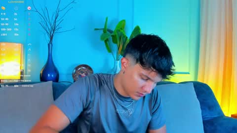 Snapshot of leo_savage_ chatting on 04-01-26, 04:13 Leo online show from 04-01-26, 04:13