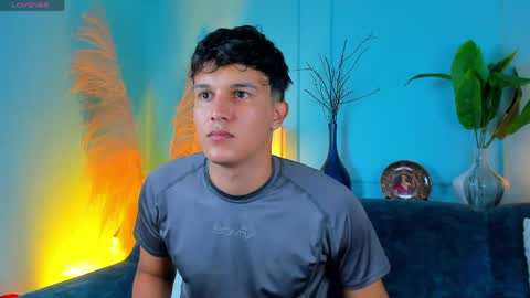 Snapshot of leo_savage_ chatting on 04-19-26, 04:34 Leo online show from 04-19-26, 04:34
