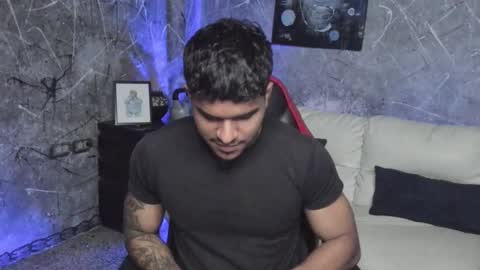 Leo independent model online show from 10-11-25, 02:22