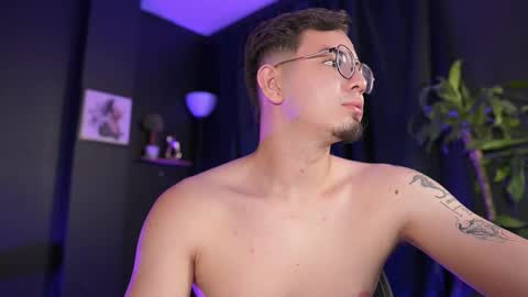 Leo online show from 02-01-26, 01:15