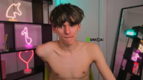 leo_valor online show from 03-15-26, 07:42