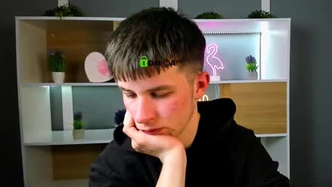 leo_valor online show from 03-30-26, 06:42