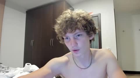 leo_wildd online show from 10-11-25, 05:17