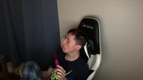 Snapshot of leoandkaeden chatting on 02-13-26, 02:51 Leo and Kaeden online show from 02-13-26, 02:51