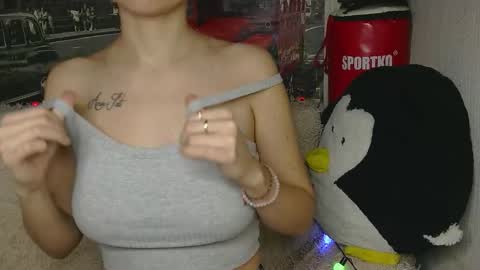 LeoandLuna online show from 10-30-25, 04:36