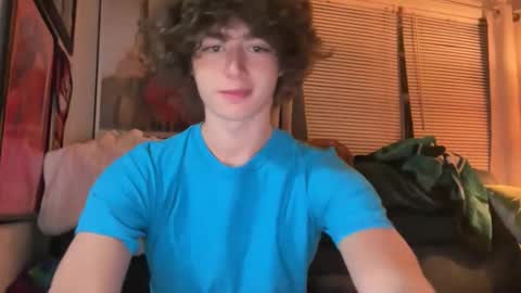 Snapshot of leobf chatting on 11-29-25, 10:35 Leo online show from 11-29-25, 10:35