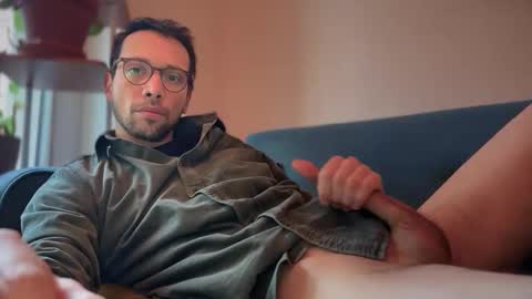 Leo online show from 02-04-25, 03:04