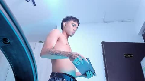 leohard_ online show from 01-15-26, 11:26