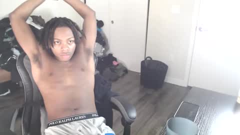 Snapshot of leomalonee chatting on 01-14-25, 10:44 LeoMalonee online show from 01-14-25, 10:44