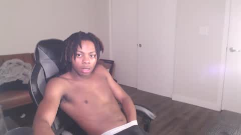 Snapshot of leomalonee chatting on 01-24-25, 02:07 LeoMalonee online show from 01-24-25, 02:07