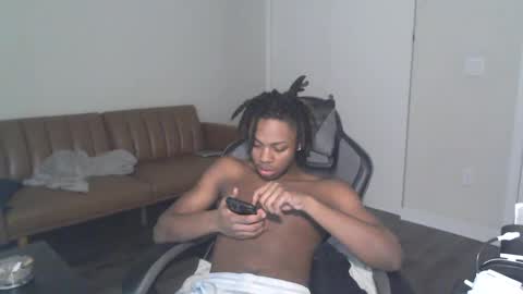 Snapshot of leomalonee chatting on 01-28-25, 11:50 LeoMalonee online show from 01-28-25, 11:50