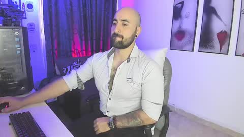 Leon online show from 01-12-25, 10:01