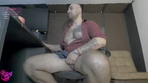 Snapshot of leon_1717 chatting on 07-01-26, 02:13 Leon online show from 07-01-26, 02:13
