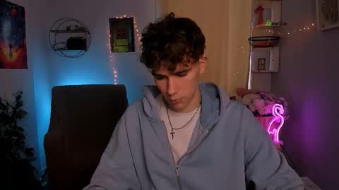 Snapshot of leon_lie chatting on 02-01-26, 10:14 leo online show from 02-01-26, 10:14