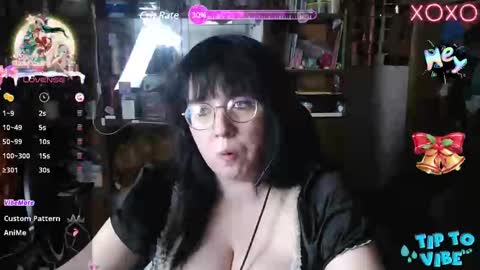 Snapshot of leona_harrison chatting on 01-25-25, 11:23 Leona Harrison online show from 01-25-25, 11:23