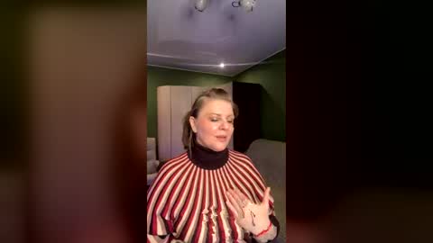 Leona tracie online show from 06-18-26, 03:51