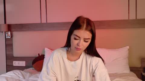 Mila online show from 06-24-26, 06:12