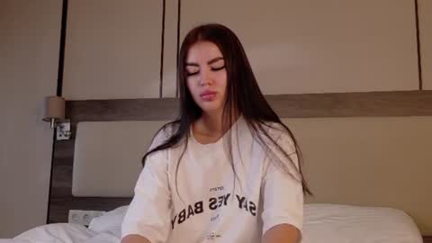 Mila online show from 07-09-26, 05:33