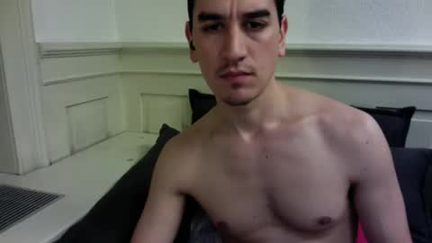 leonel_9 online show from 02-15-26, 03:25