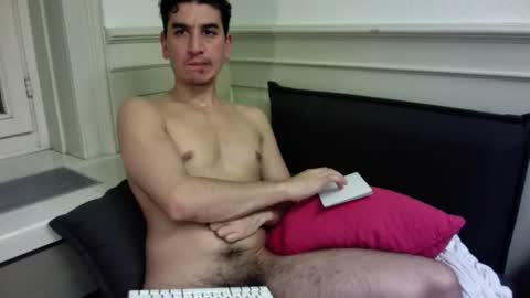 leonel_9 online show from 02-15-26, 07:51