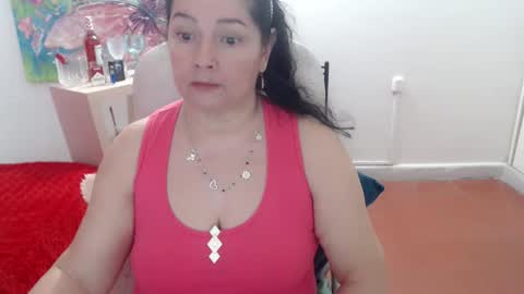 leonela   online show from 09-15-25, 03:06