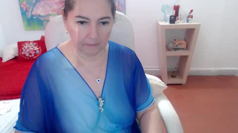 leonela   online show from 11-16-25, 01:39