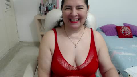leonela   online show from 04-01-26, 01:17