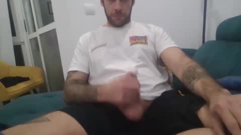 Snapshot of leonidascum chatting on 01-18-26, 01:42 leonidascum online show from 01-18-26, 01:42