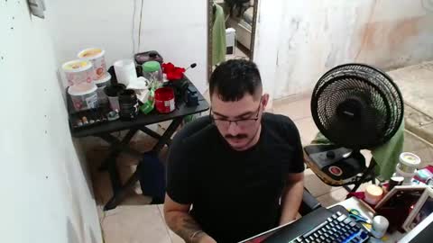 leonino231 online show from 12-20-25, 10:28