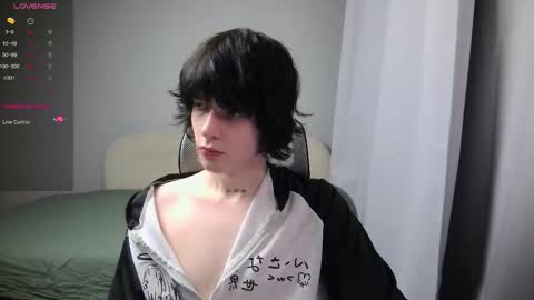 Snapshot of leonkissboy chatting on 02-12-26, 01:28 leonkissboy online show from 02-12-26, 01:28