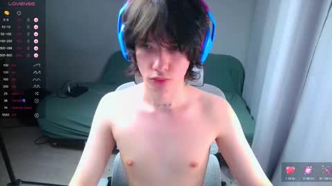 Snapshot of leonkissboy chatting on 03-08-26, 03:27 leonkissboy online show from 03-08-26, 03:27