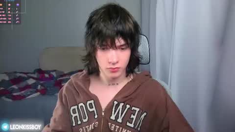 leonkissboy online show from 06-10-26, 06:51